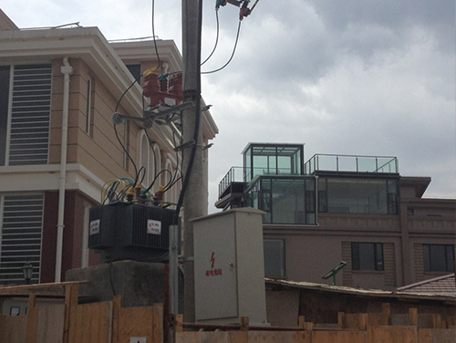 �����������o(h��)Ͷ�Y���O(sh��)����؟(z��)�ι�˾10kV��·���R�r(sh��)׃�������b����